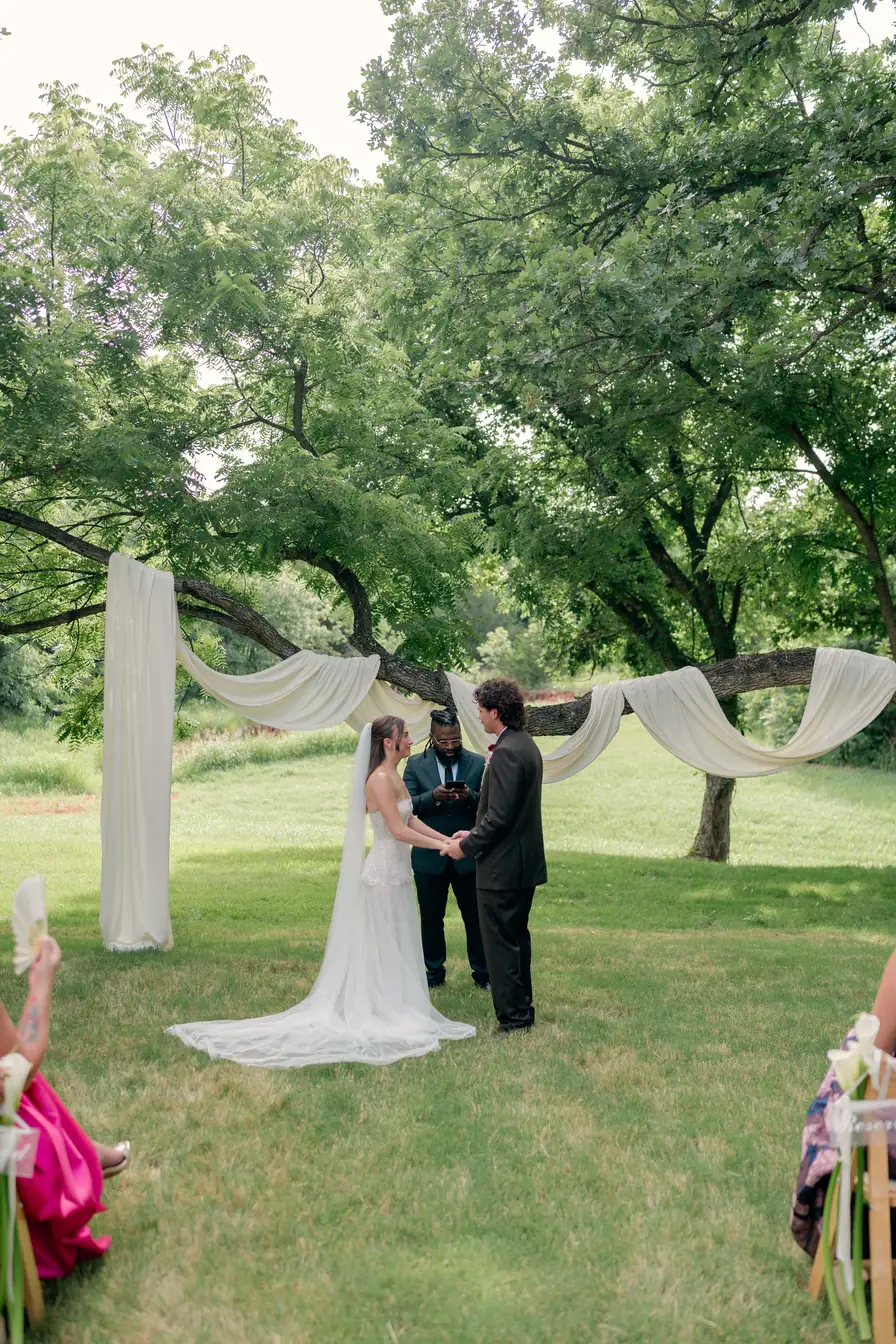Vows under the ivory tree swags